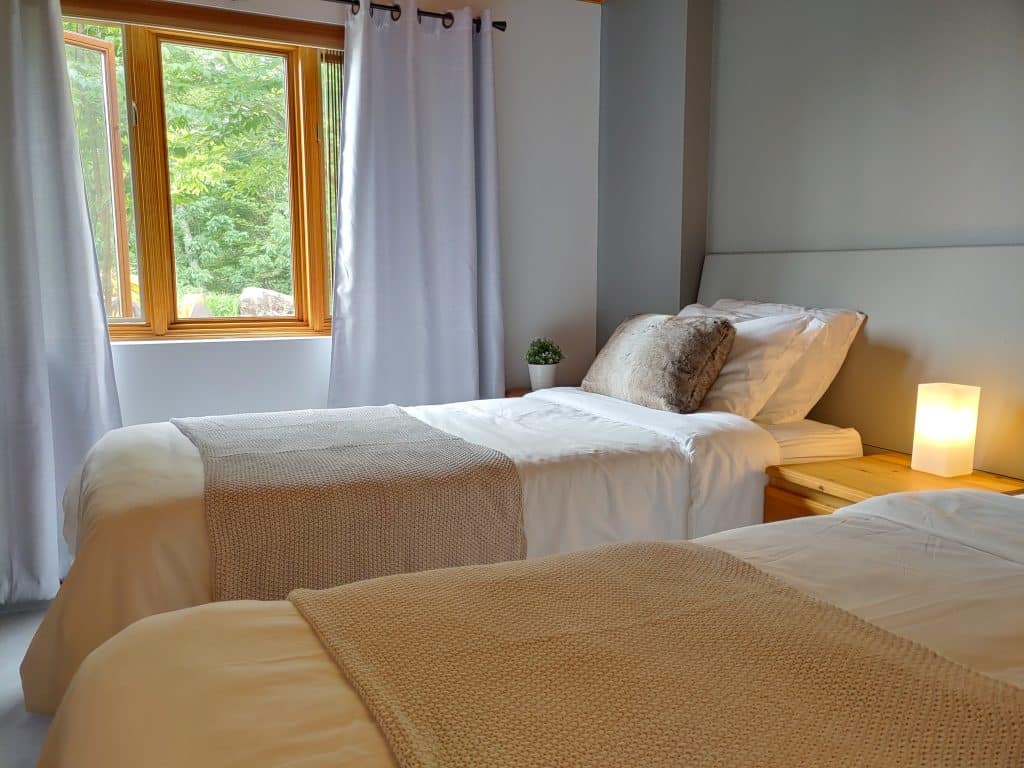 Chambre lit simple Estonia Hébergement Nature